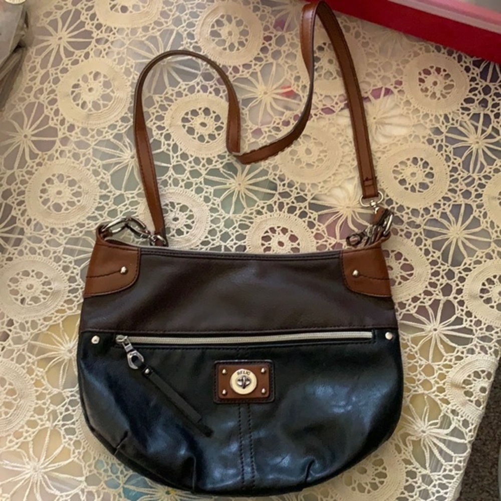 ⚠️ Relic Purse strap has issues can be changed out